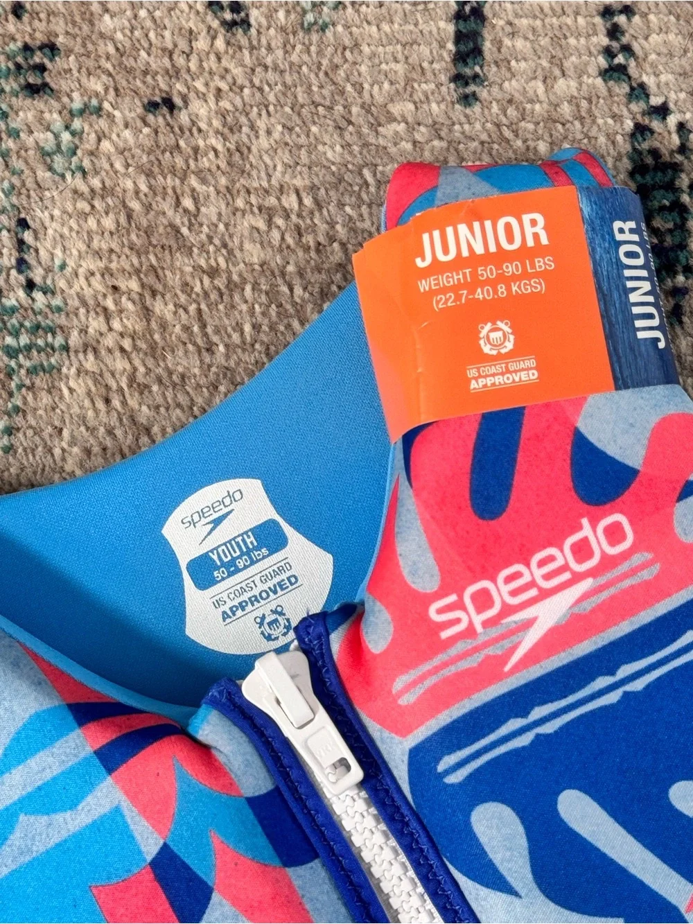 Speedo Youth Life Jacket Vest featuring zipper and buckle closure BRAND NEW